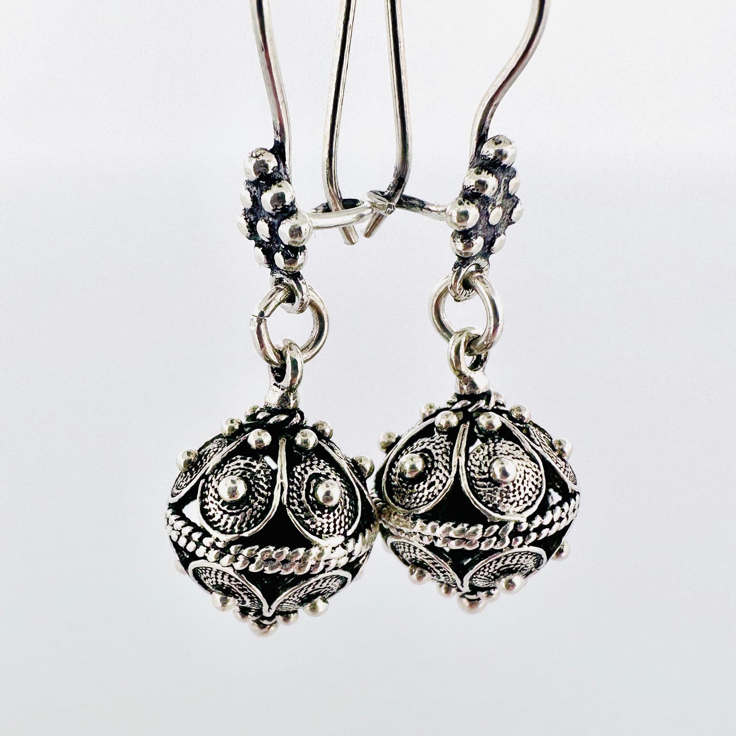 Botun Earrings - Silver
