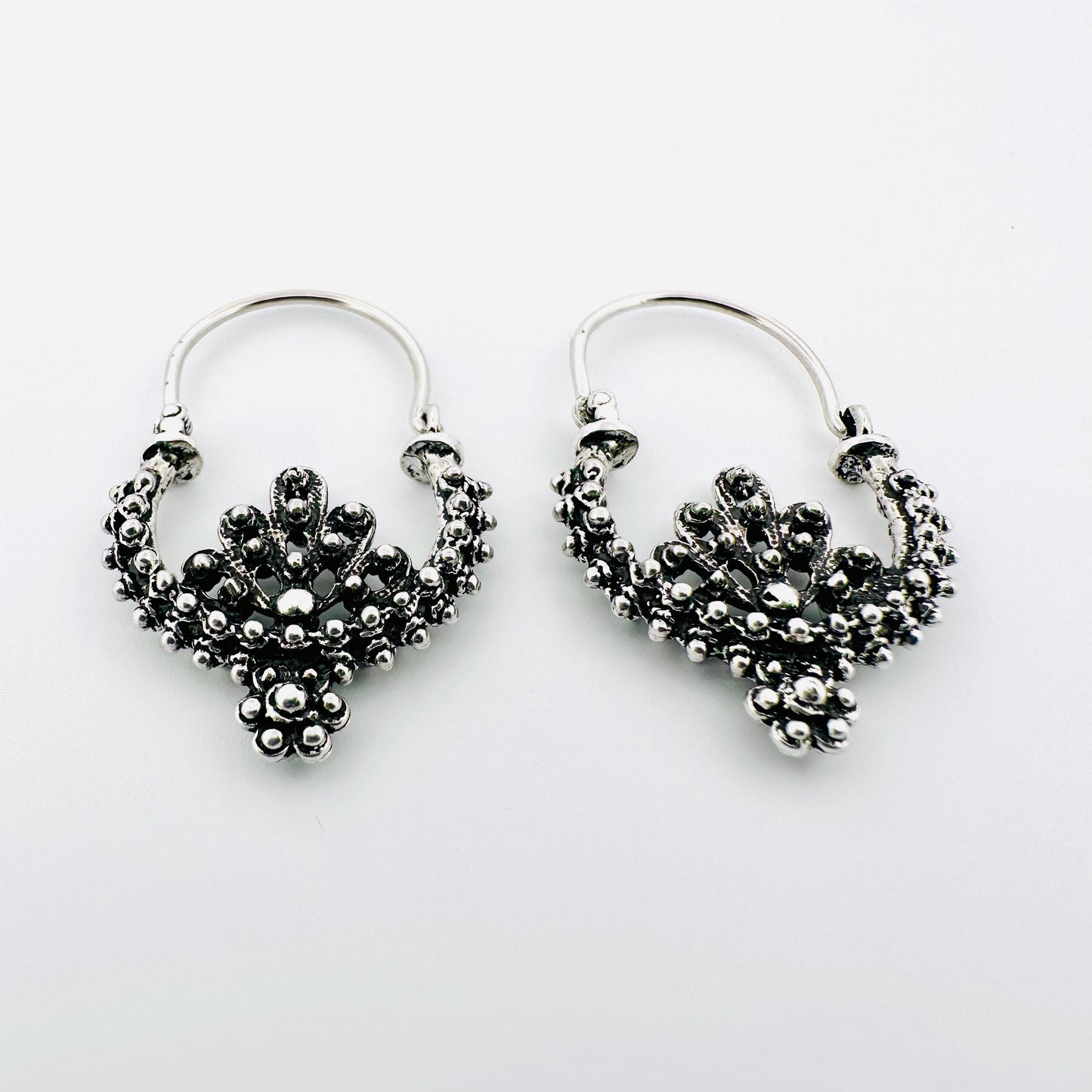 Spalatum Earrings - Silver