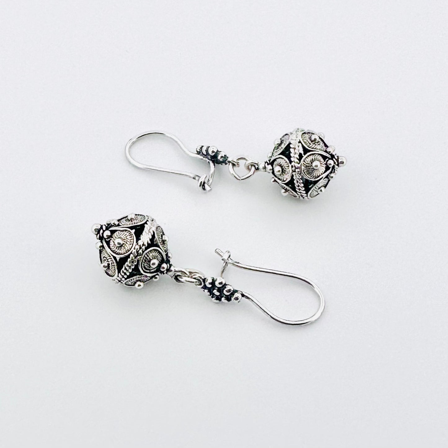 Botun Earrings - Silver