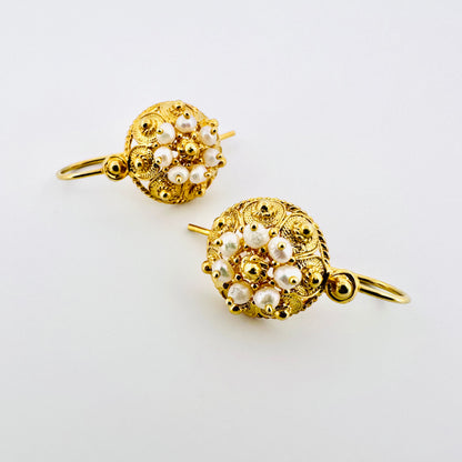 Botun Pearl Earrings - Gold