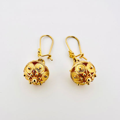 Botun Earrings - Gold