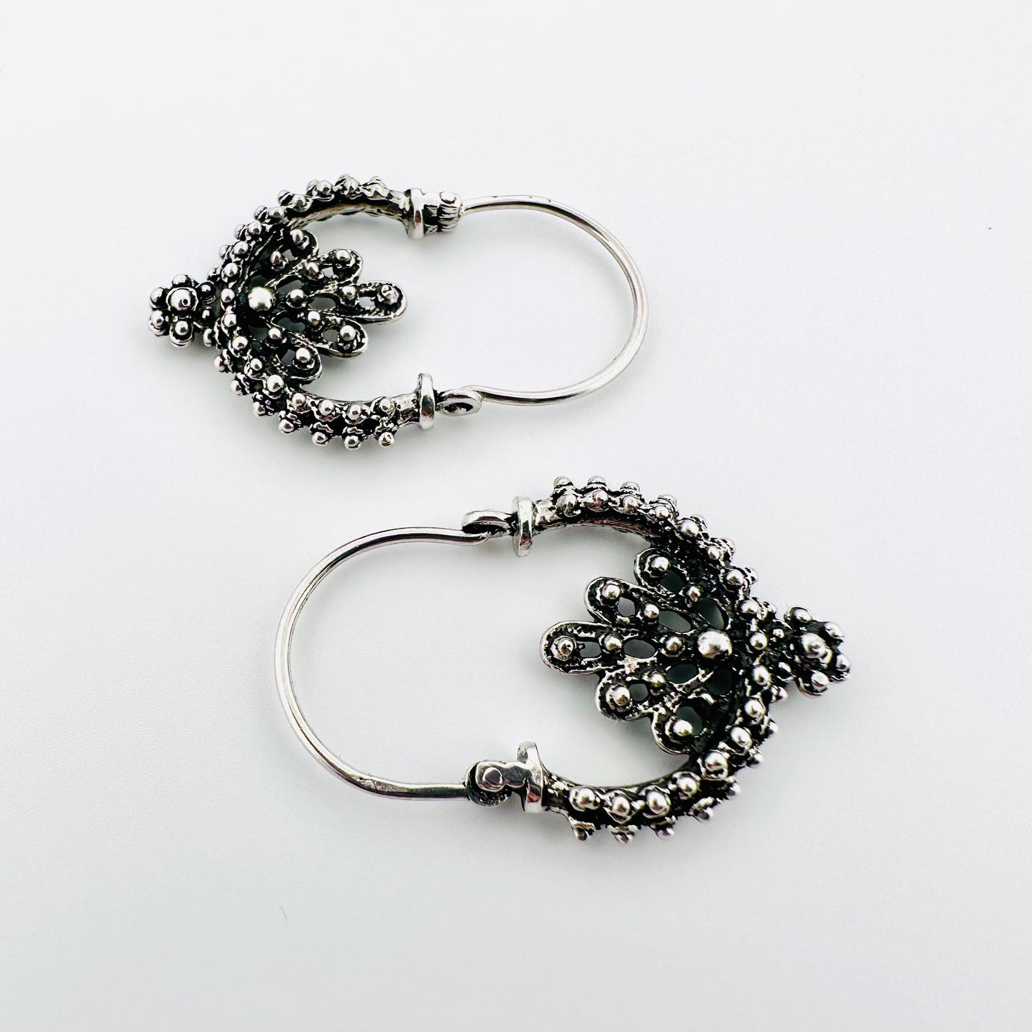 Spalatum Earrings - Silver